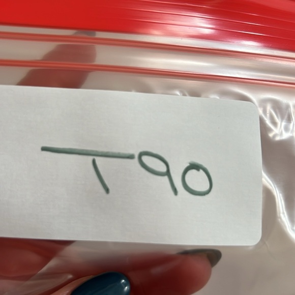 Yves Saint Laurent Red/Orange Mushroom Men's 100% Silk Tie Made in Italy - Picture 8 of 8